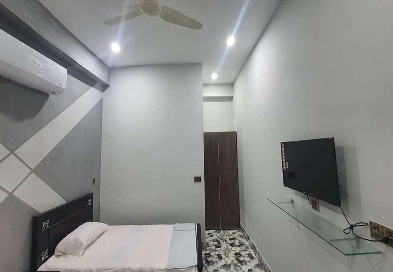 Al Qadir Residence Multan Exterior photo